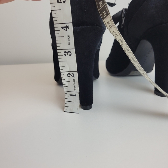 Black velvet heel satin laces coquette nwot - Picture 5 of 13